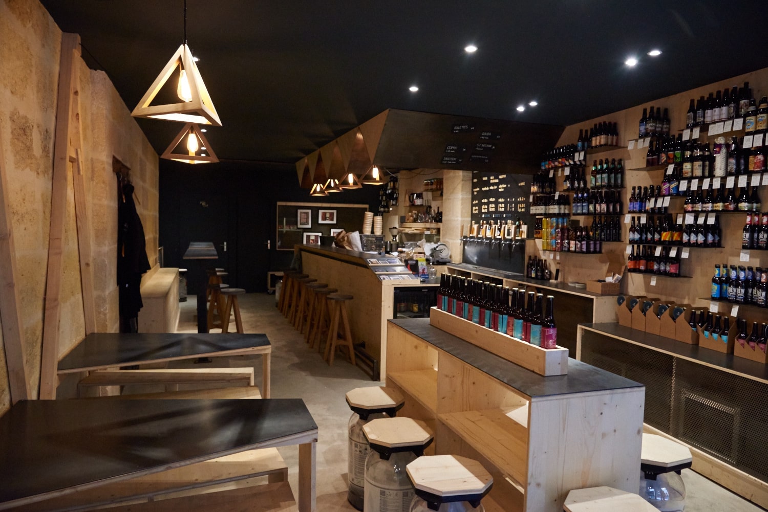 2023/04/jaqen-craft-beer-2.jpg